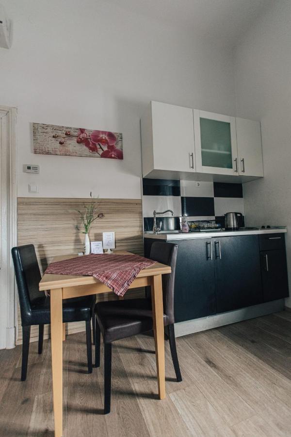 Palmers Apartments And Rooms Zagreb Exterior foto